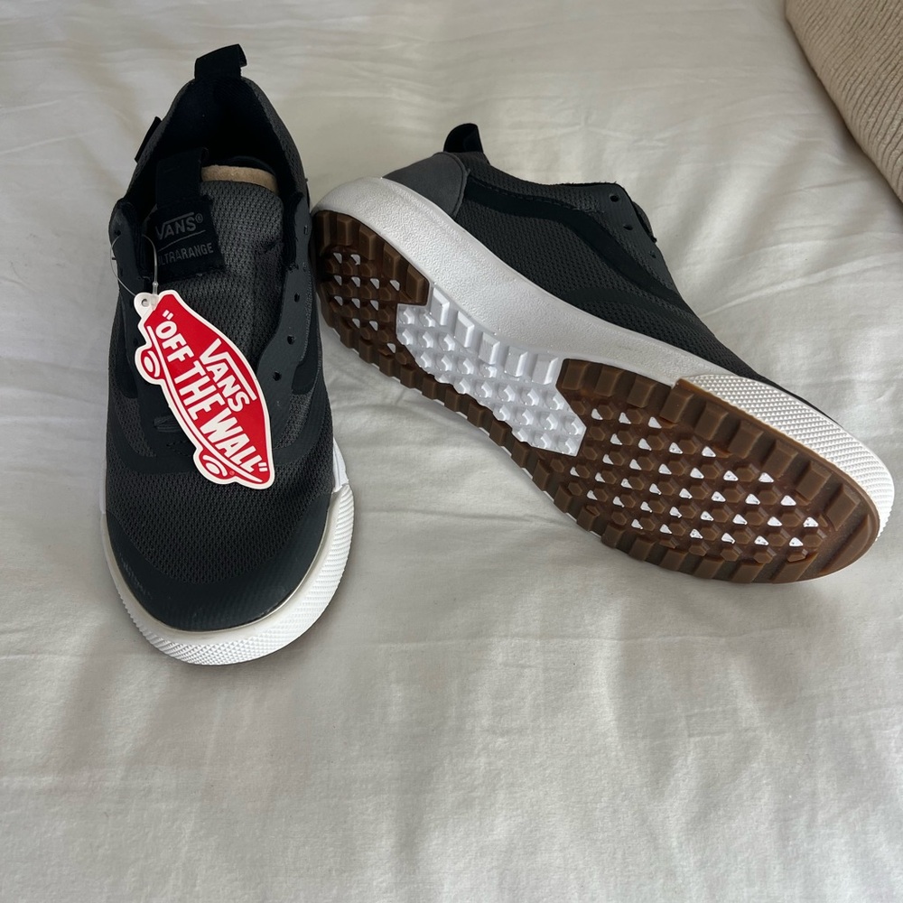 Vans Men's Black Gray and White Sneakers
